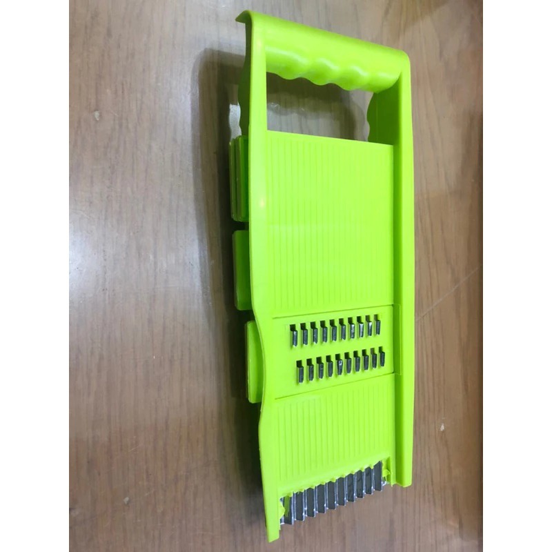 Parutan Serbaguna Kentang Wortel Hijau 5 in 1 Itami / Parut Kentang / Parutan Wortel