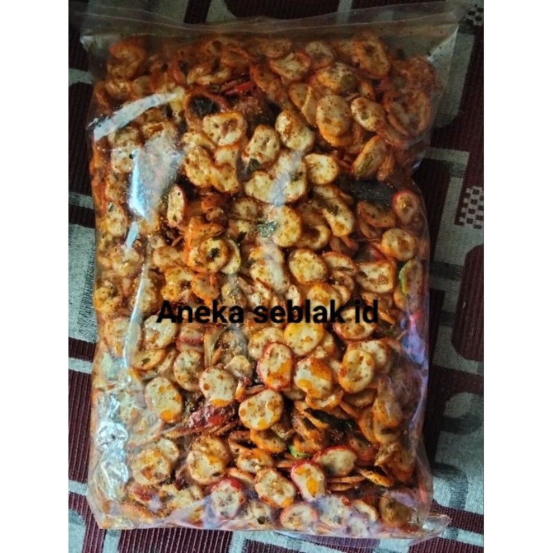 

Seblak kerupuk bawang pedas daun jeruk 1kg