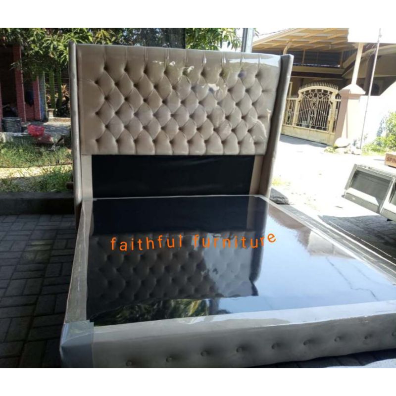 dipan minimalis bludru tinggi 160