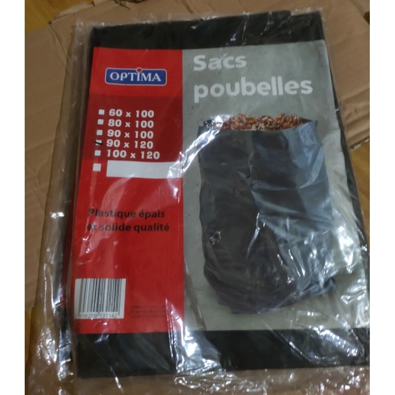 Plastik hitam besar sampah