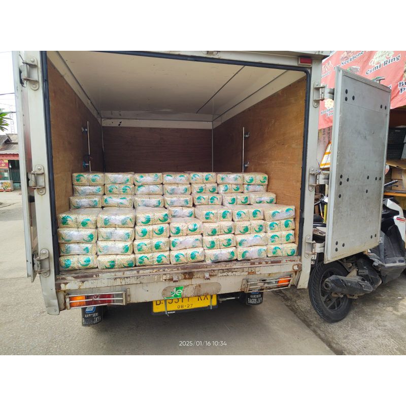 

1 bal 10 bungkus x 350gram kacang kupas mentah 1 ball
