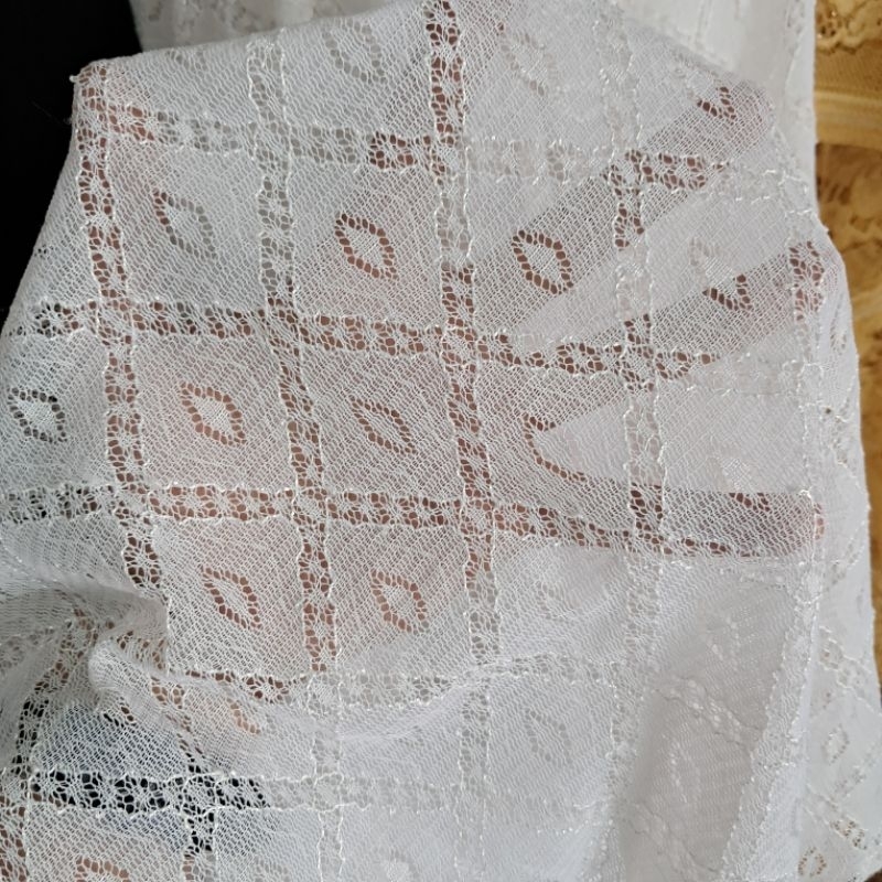 kain brokat rajut premium| kain brokat meteran | kain brokat rajut antik | kain brokat rajut meteran