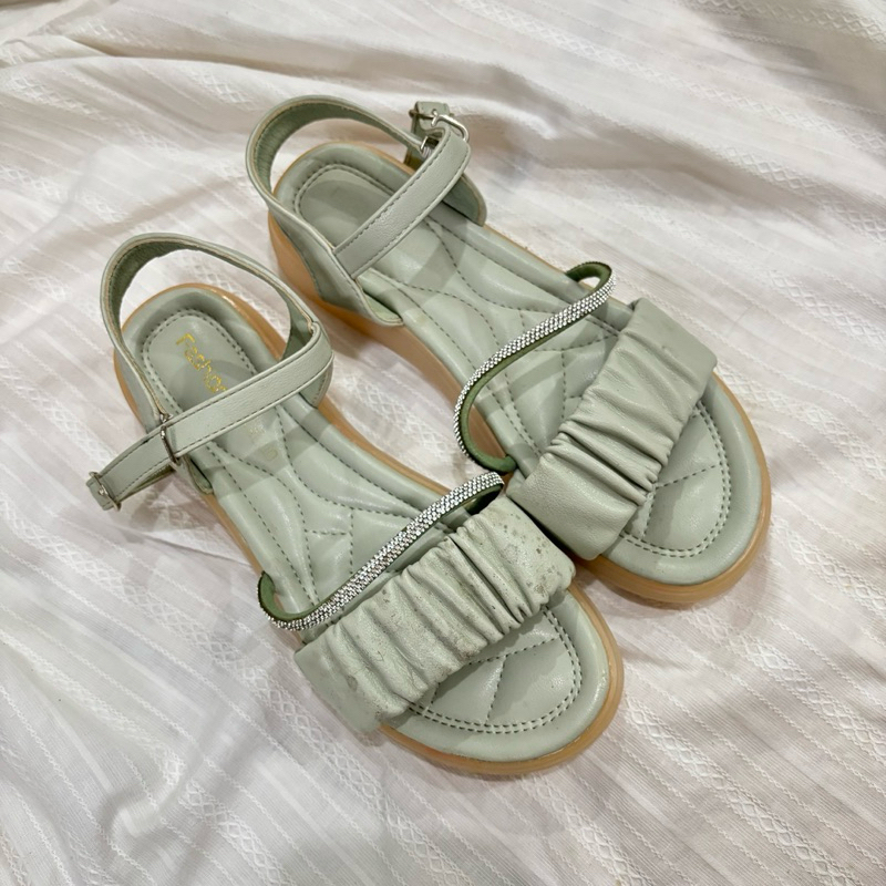 Korean Beaded Strap Sandals | Preloved