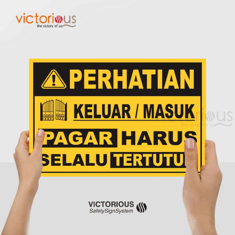

Sticker Perhatian Keluar Masuk Pagar Harus Selalu Tertutup Stiker Vinyl Tahan Air