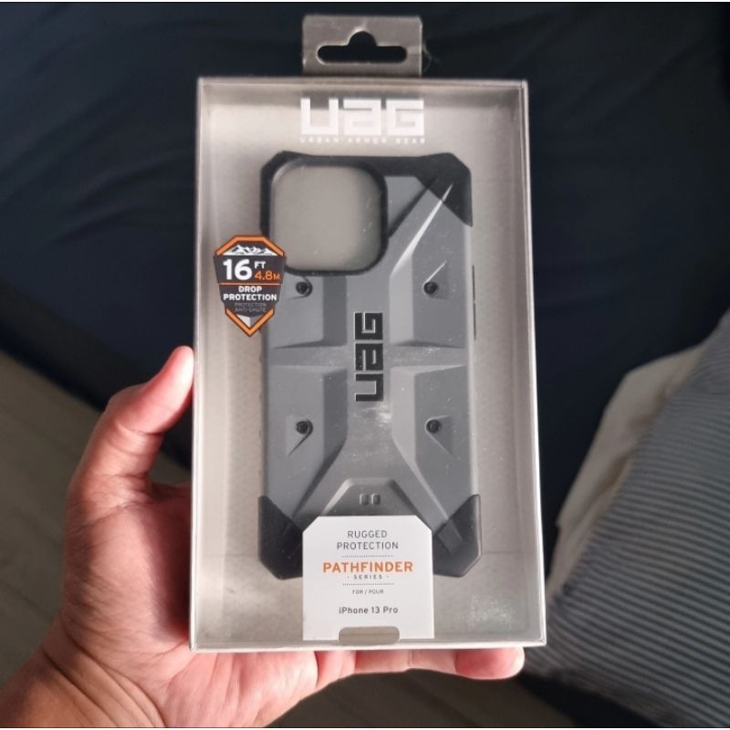 UAG Pathfinder Iphone 13 Pro case military rugged grey