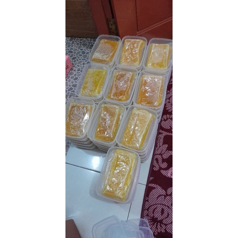 

Madu sarang ternak 100% asli