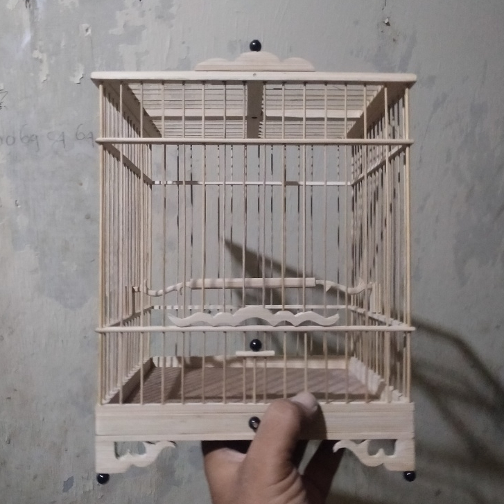 Sangkar Cungkok Bambu Kotak Uk, 22 x 22 (AMBRUKAN) Sangkar Burung Ukuran 22 x 22 (BELUM TERAKIT)Sang