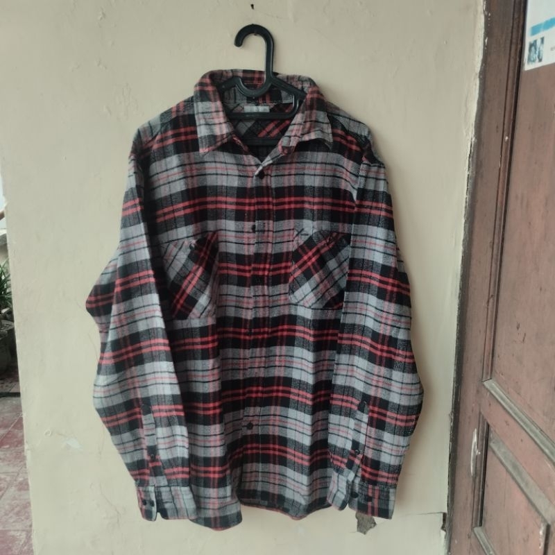 Kemeja Flanel Vetarano Uniqlo Original