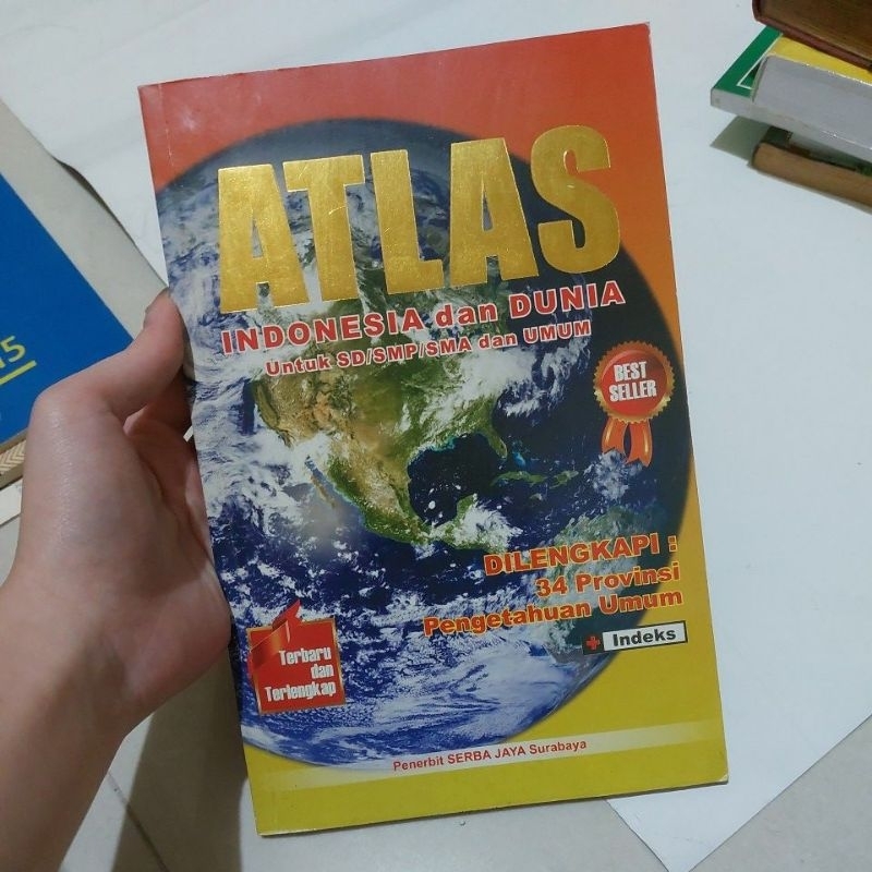 Buku Atlas Indonesia dan dunia untuk SD/SMP/SMA dan umum preloved