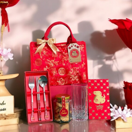 

Special Lunar Imlek Hampers Chinese New Year 2025 Ready Stock (Hanoi B)
