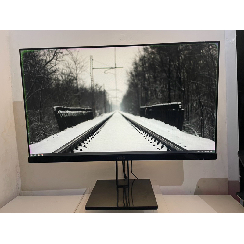 AOC 24V2Q