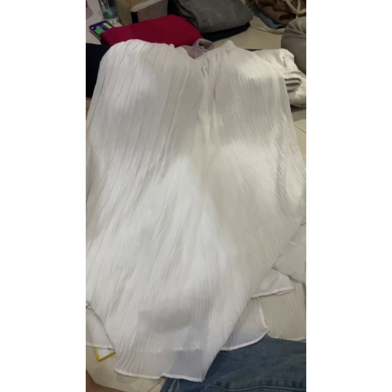 Rok putih preloved