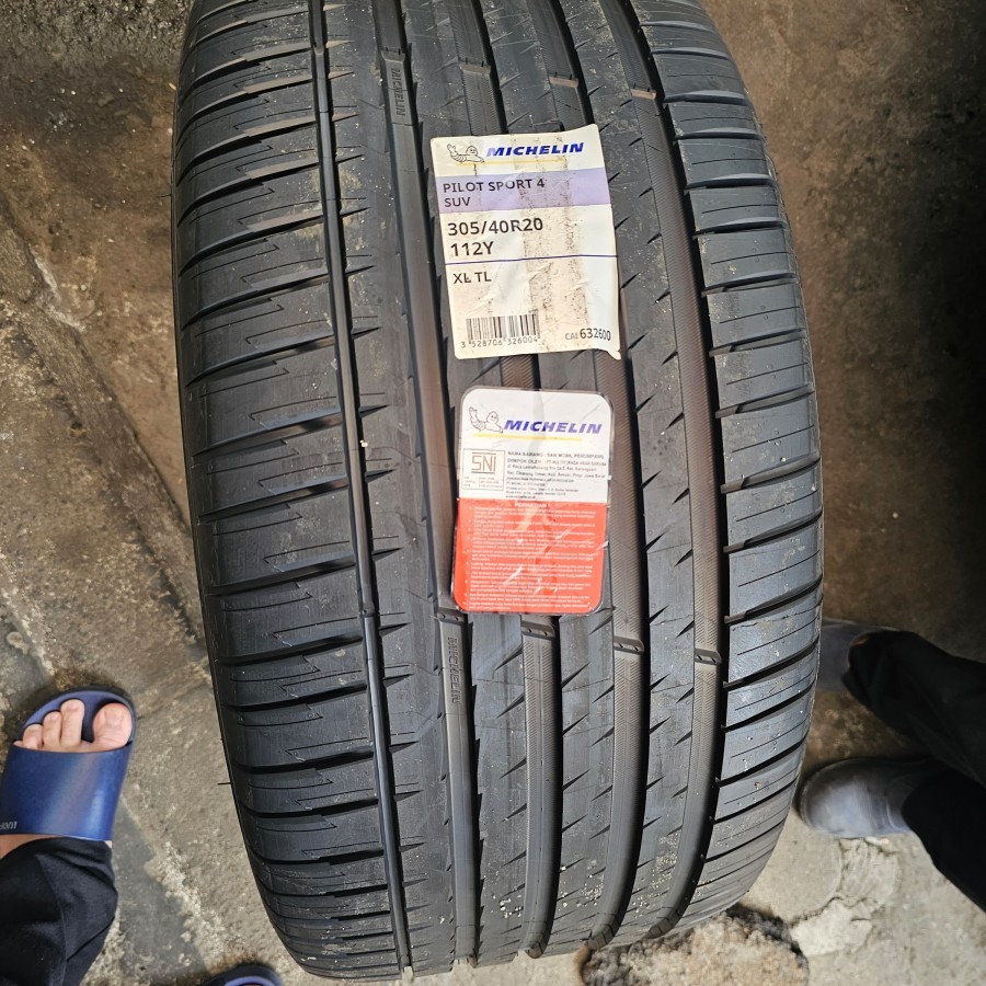 Ban Mobil Michelin 305/40 R20 Pilot Sport4 Suv BMW X5 Mercedes Benz Betley gla gle dll