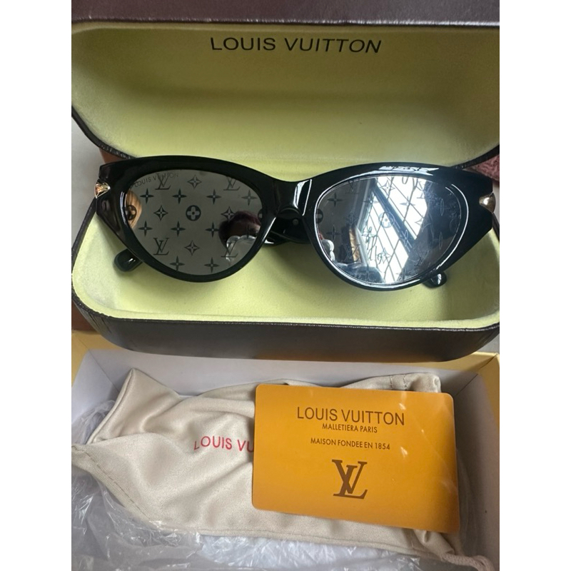 Louis Vuitton Kacamata Hitam