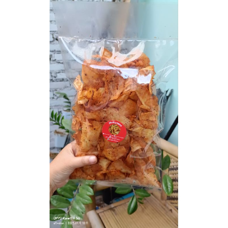 

kripik singkong pedas gurih maknyos