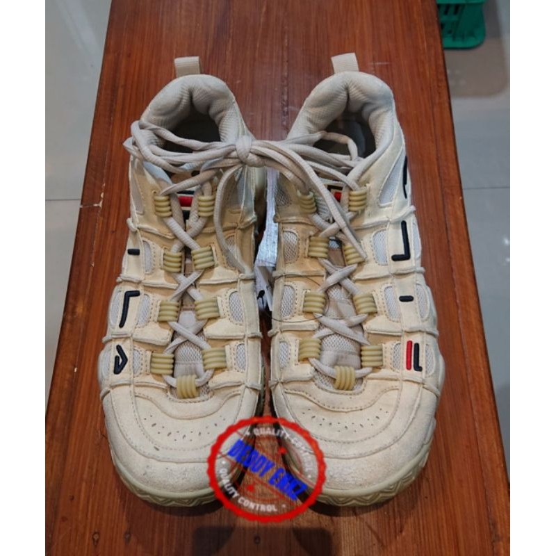 Sepatu FILA Second Good Condition Size 39