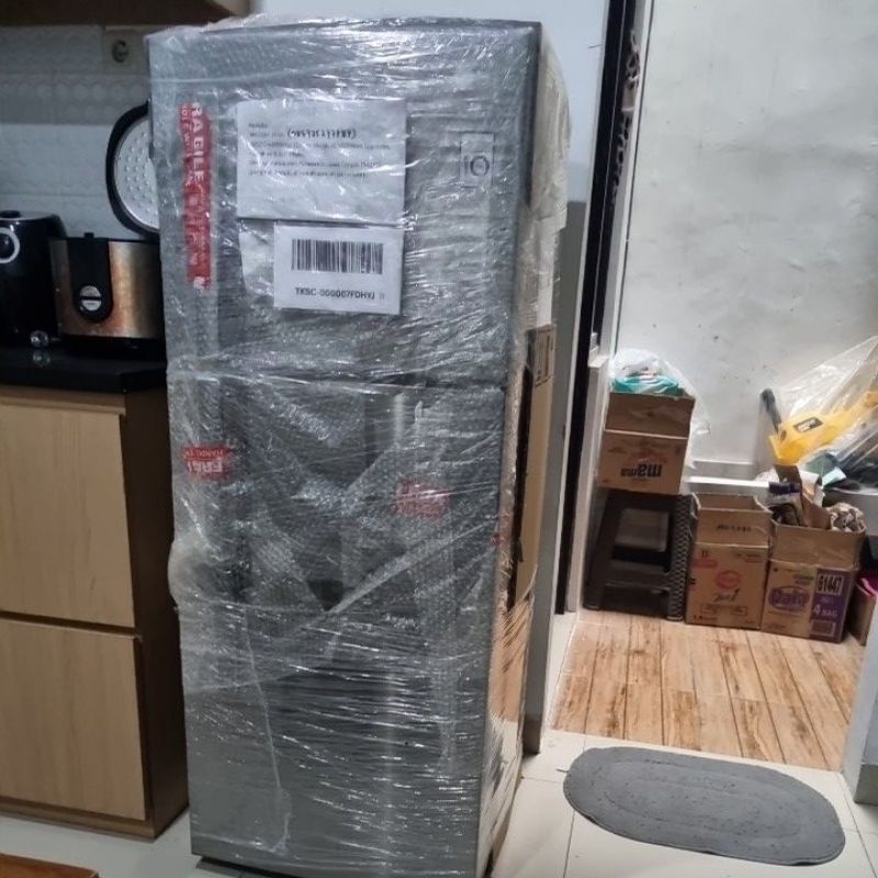 preloved kulkas LG 2 pintu