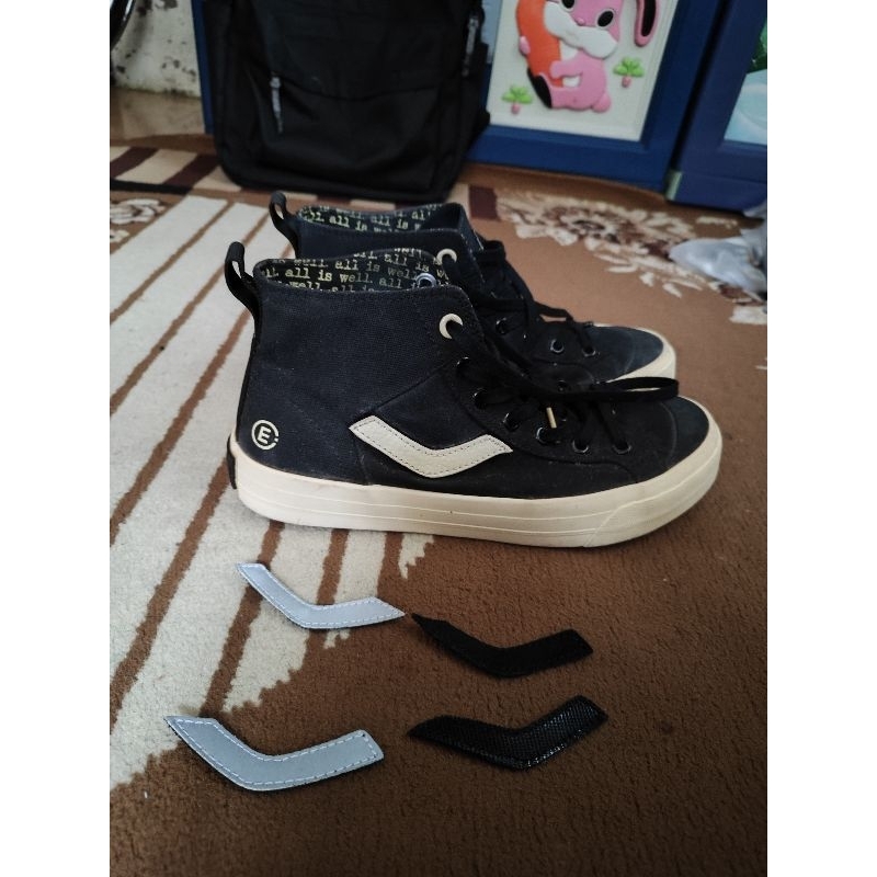 sepatu ventela evil x papa gading second