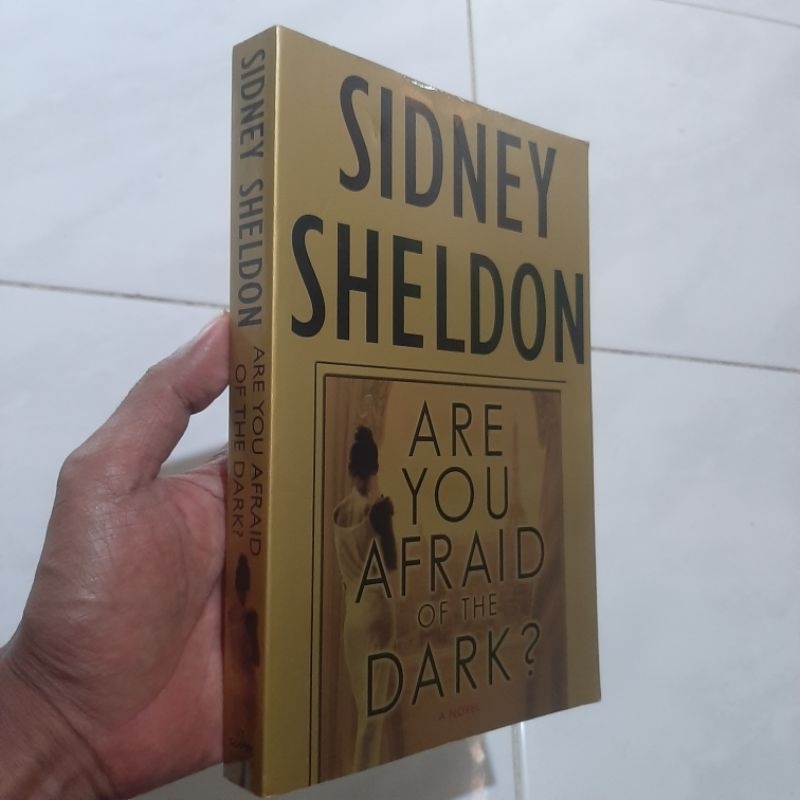sidney Sheldon Are you Afraid of the dark buku bekas