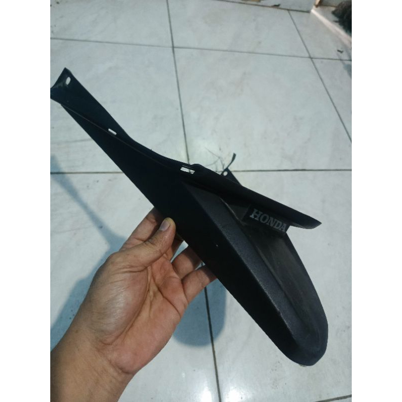 SPAKBOR BELAKANG PCX CBU VIETNAM 150 LED