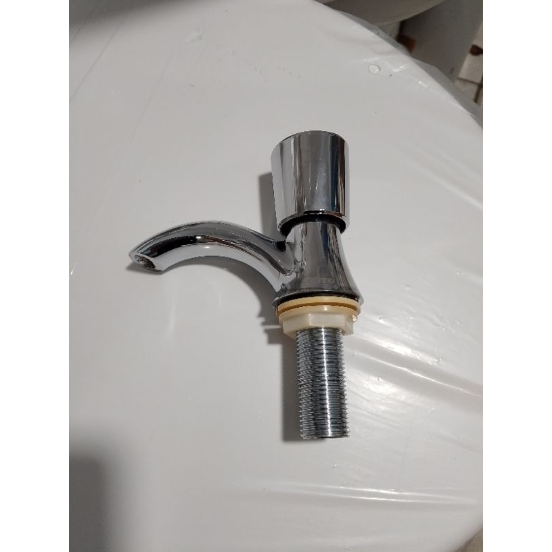 kran wastafel toto || dingin only