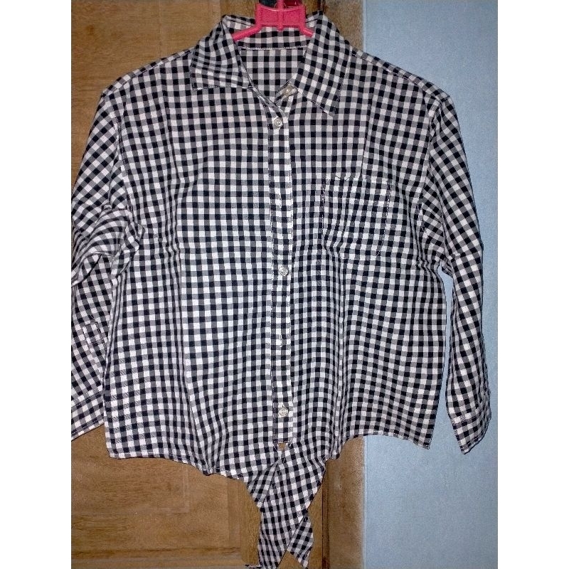 Kemeja crop kotak kotak