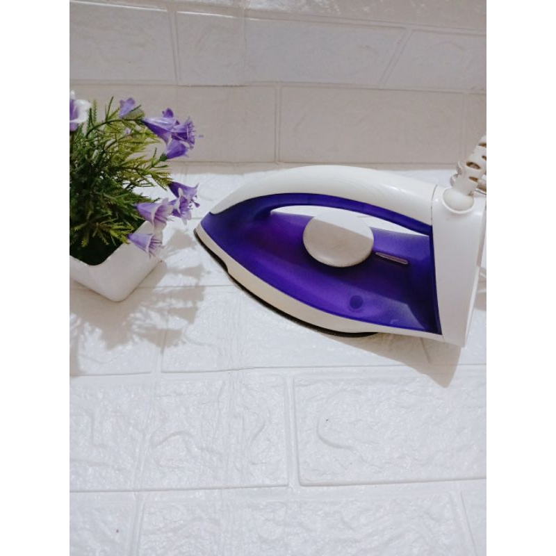 Philips Setrika GC122 bekas