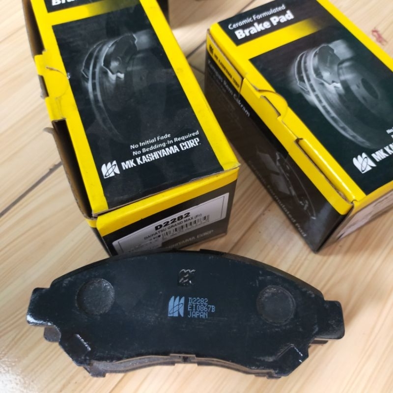 D2282 Brake pad kampas rem depan granmax Luxio MK kashiyama