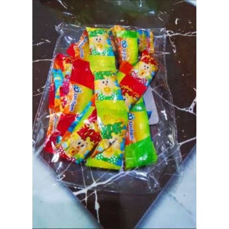 

PERMEN SUPER ZUPER MIX 3 RASA 1 PAK ISI 30 PCS