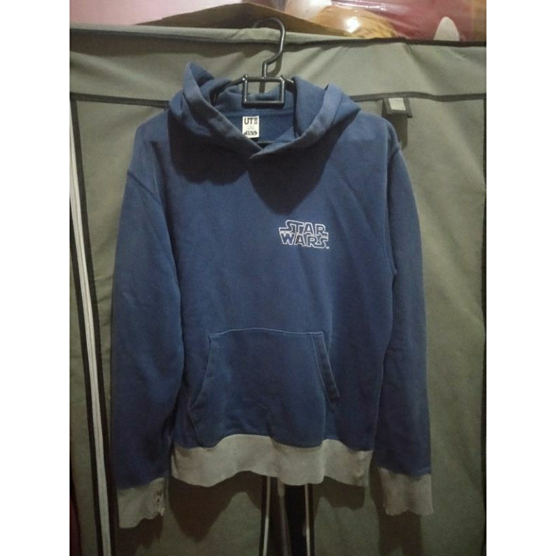 Hoodie star wars' UNIQLO bekas