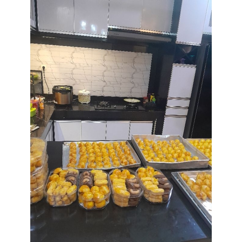 

kue kering 3 rasa