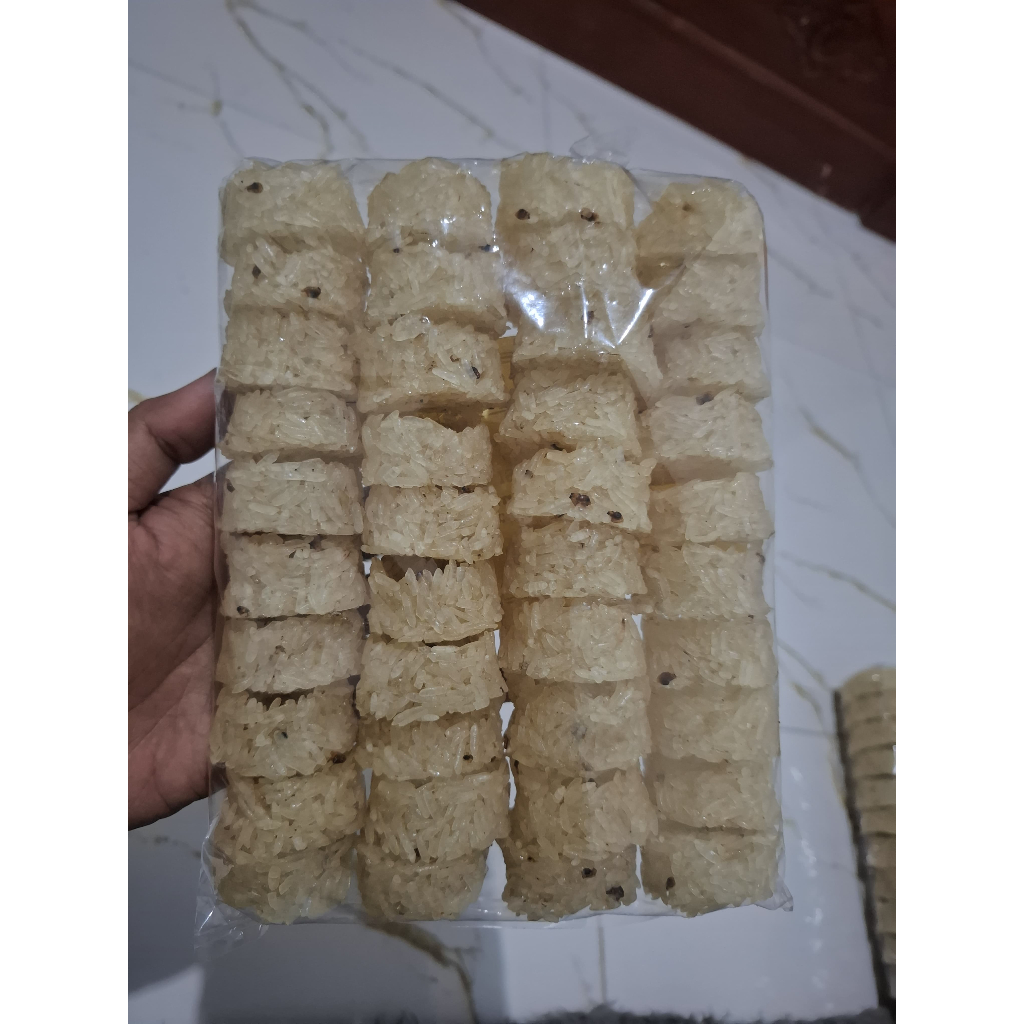 

Rengginang Lorjuk Mentah, krupuk nangginang dan langsung goreng Khas Madura enak gurih dan renyah terlaris