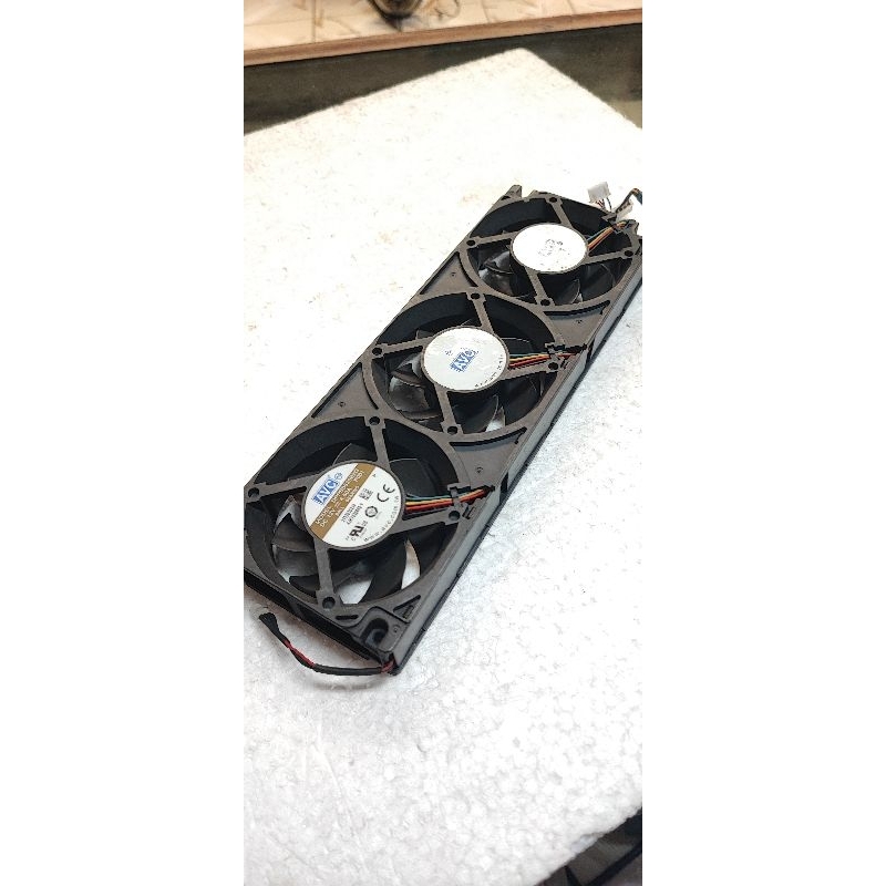 Kipas triple blower AVC 12V 4,50 bagus utk Aquarium angin dahsyat