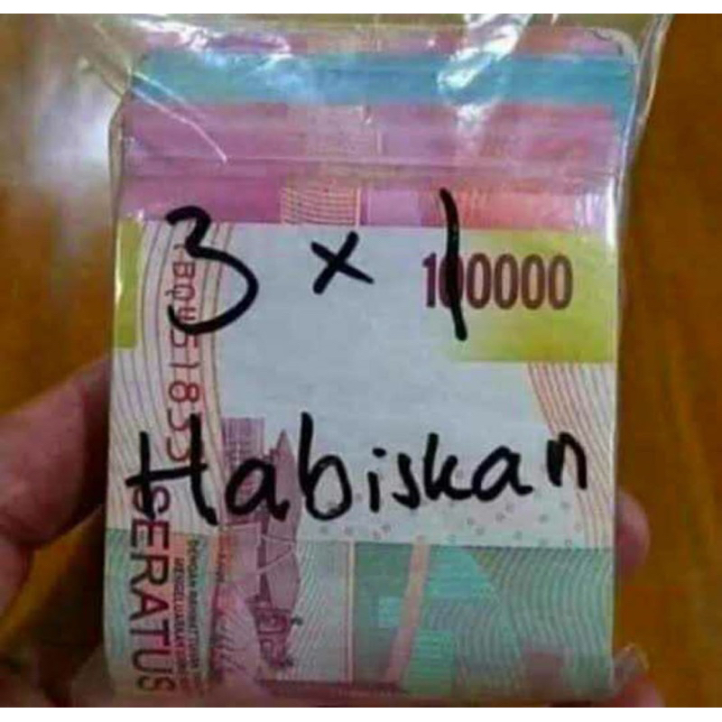 The Alpha Girl's Guide - Henry Manampiring (Preloved)