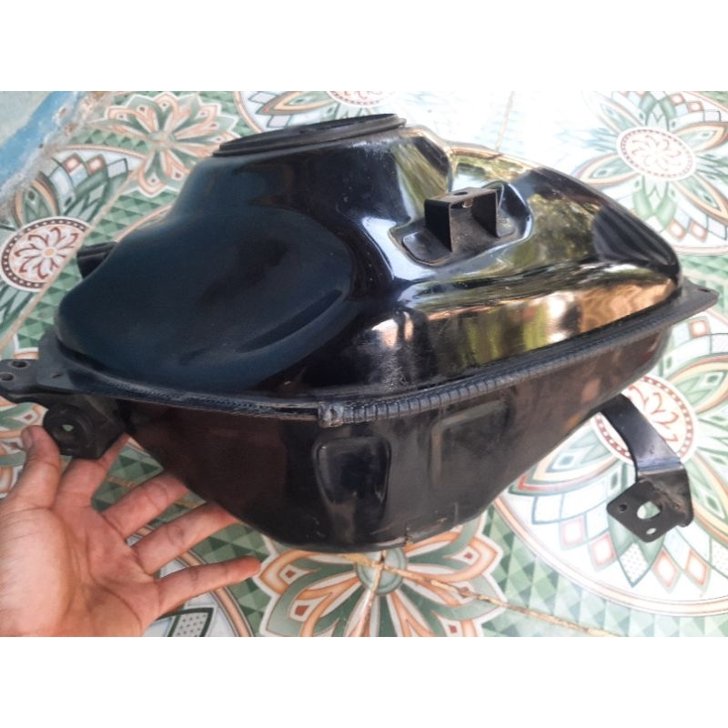 tangki yamaha  R15 v3 original copotan tahun 2017