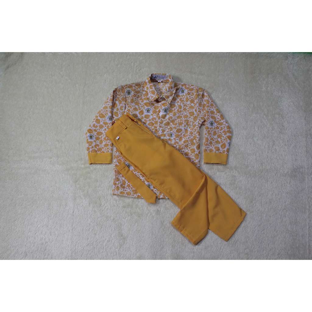SERAGAM SEKOLAH PAUD BATIK TERATAI KUNING ANAK LAKI-LAKI LENGAN PANJANG