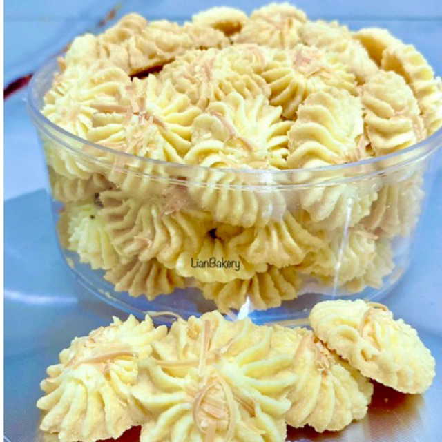 

Kue Semprit Keju Renyah Gurih Dan Lumer