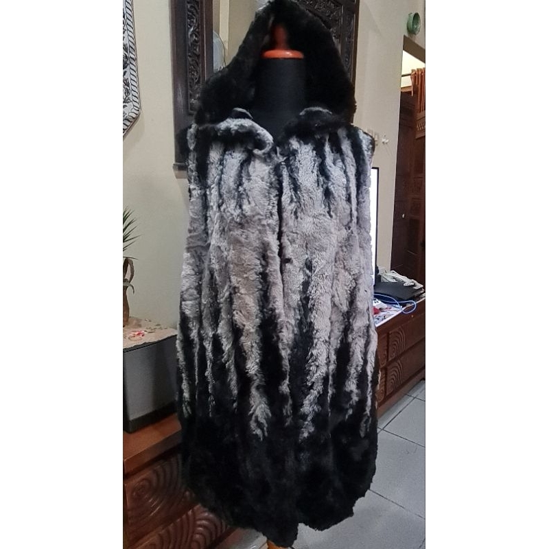 PRELOVED‼️ VEST BULU LONG (WINTER)