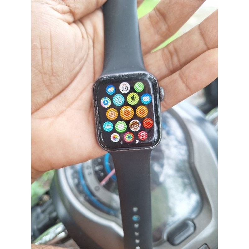 Apple Watch series 4 second mulus terawat