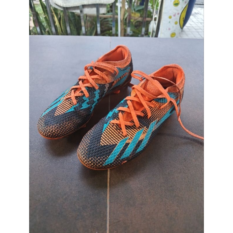 Sepatu sepak bola soccer Adidas ORI