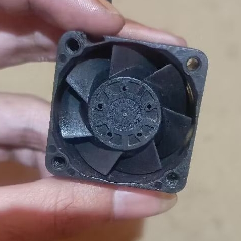 Kipas 12V 4x4cm 2,35A tebal 2,8CM, AVC Kipas high speed 12volt 4x4CM 2,35A