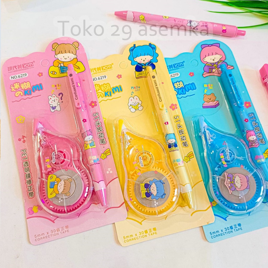 

Correction tape 2 in 1 Roll cewe 30 meter (1 correction tape + 1 peN) XDM No.6219 ALAT-ALAT SEKOLAH