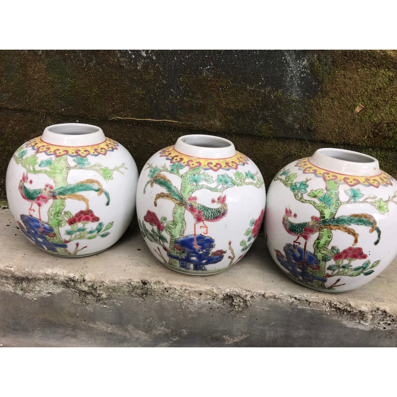 guci keramik motif burung antik