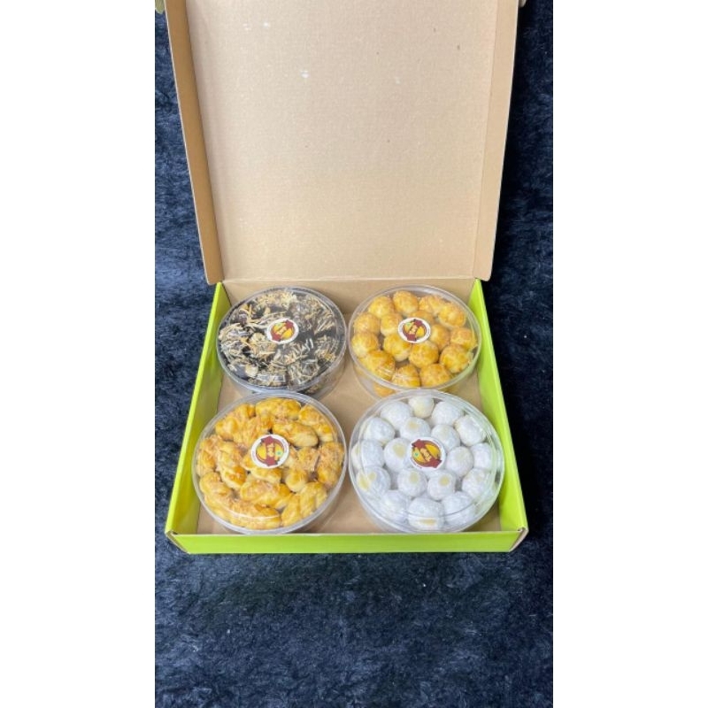 

Set Kue Kering Lebaran - Paket Isi 4