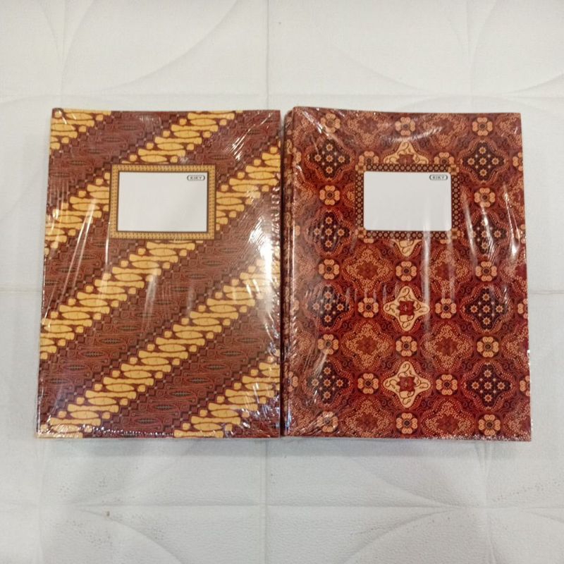 

Buku tulis Kiky 42 Ukuran Boxi isi 10 Buku