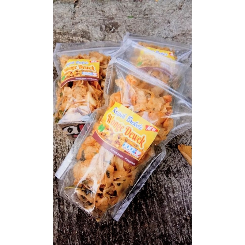 

KERIPIK SINGKONG BREKELE PEDAS ASIN