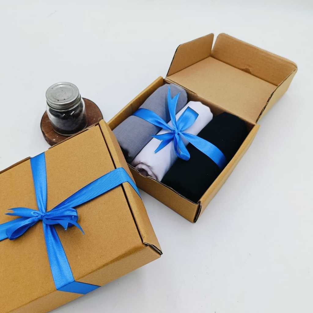 

HAMPERS GIFT BOX HIJAB /KADO ULANG TAHUN HIJAB /KADO HAMPERS GIFT BOX/KADO GURU/KADO PERNIKAHAN
