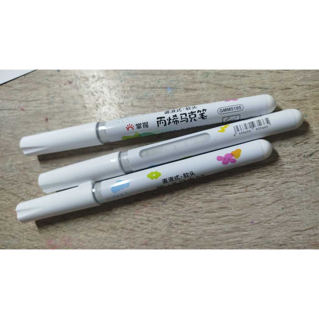 

grasp acrylic marker white / menghias crayon