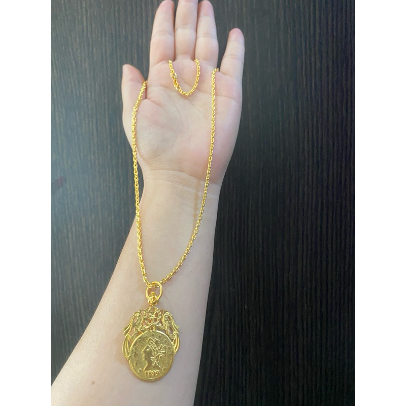 Kalung koin mahkota lapis kristal dan lapis goldenreplika emas asli pengait S