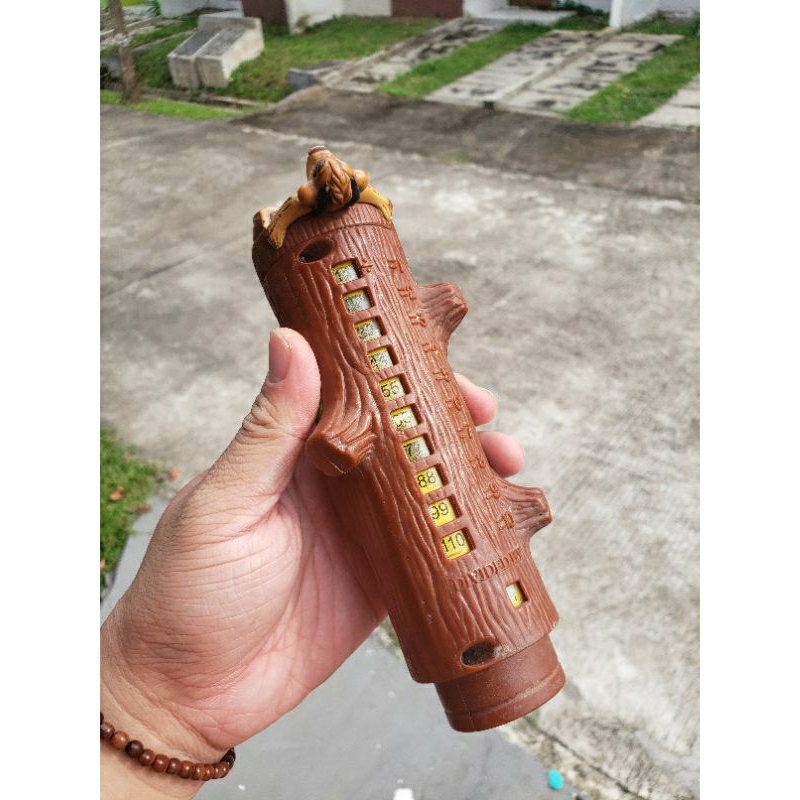 

JUALAN TEMPAT WADAH PENYIMPANAN PENSIL PULPEN PENA ATK MOTIF KARAKTER CHARACTER KAYU WOOD